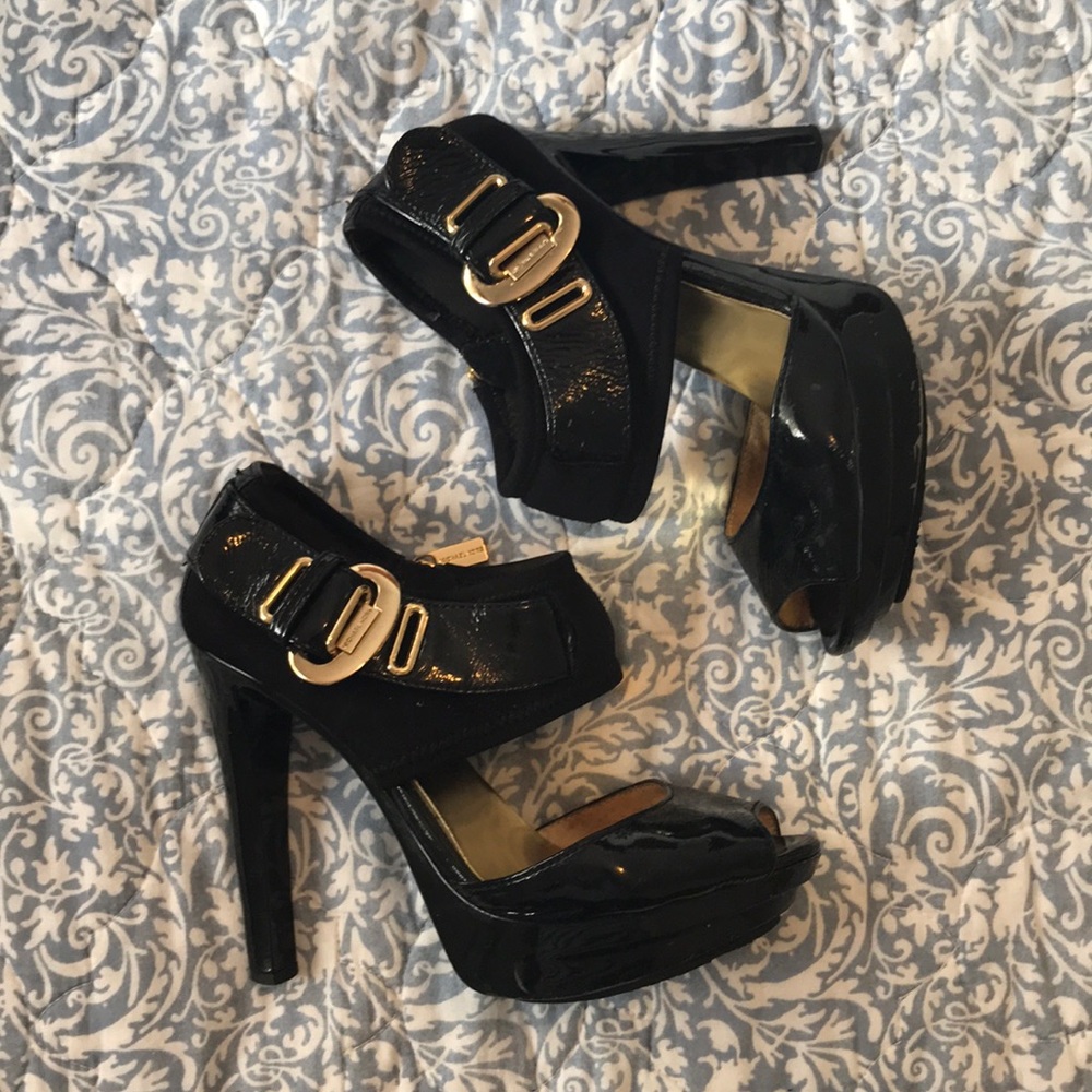 Michael Kors Black Pumps